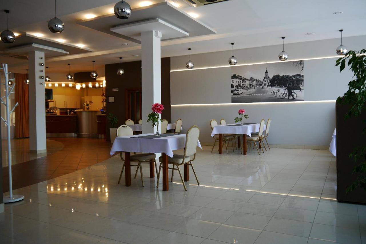 Hotel Restauracja Leliwa Przeworsk Zewnętrze zdjęcie